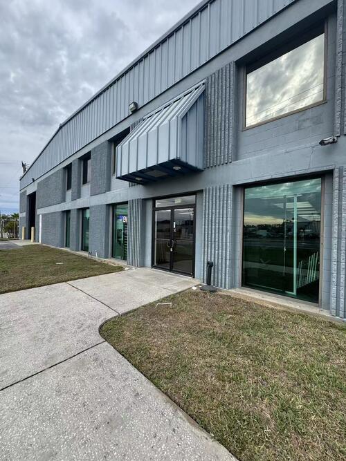 Berita perusahaan terbaru tentang Cabang Lokal Baru Dibuka di Tampa, Florida     Layanan yang Lebih Baik untuk Pelanggan Amerika Utara