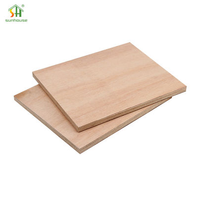 Harga yang bagus 12mm Plywood Melamine Board Water Resistant 4 * 8 Ft Untuk Papan Kayu Teknik Konstruksi on line