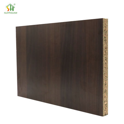 Harga yang bagus Panel Papan Partikel Melamin Laminasi Putih Tahan Air untuk Penggunaan Dekorasi Eksterior Interior on line