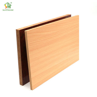 Harga yang bagus MDF Medium Density Fiberboard Sheet 4x8 E0/E1 18mm MDF Melamin Film Sheet on line