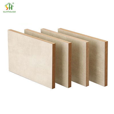 Harga yang bagus Papan MDF Melamin tahan cetakan 9mm 12mm 15mm 18mm Untuk dekorasi interior on line