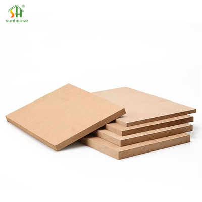 Harga yang bagus MDF Melamin Papan MDF Dekorasi Eksterior Interior Digunakan untuk Penggunaan Aplikasi Konstruksi Bangunan on line