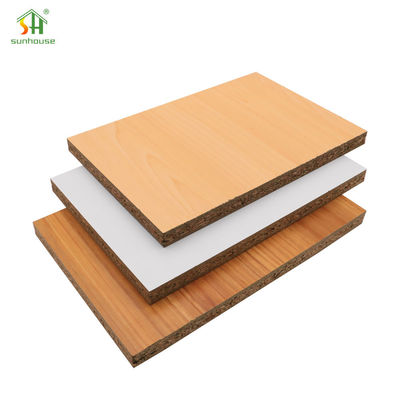 Harga yang bagus Panel Partikel Melamin Papan Partikel Melamin untuk Penggunaan Dekorasi Eksterior Interior on line