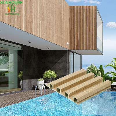 Harga yang bagus Modern Co-Extrusion WPC Wall Panel for Outdoor Hotel Decor PVC Eksterior Cladding dengan Waterproof Feature Kayu PVC Core Panel on line